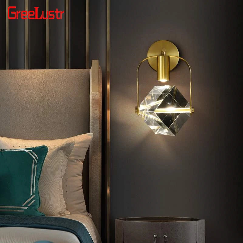 Applique murale led cristal luxe moderne décor intérieur maison chevet allée entrée.