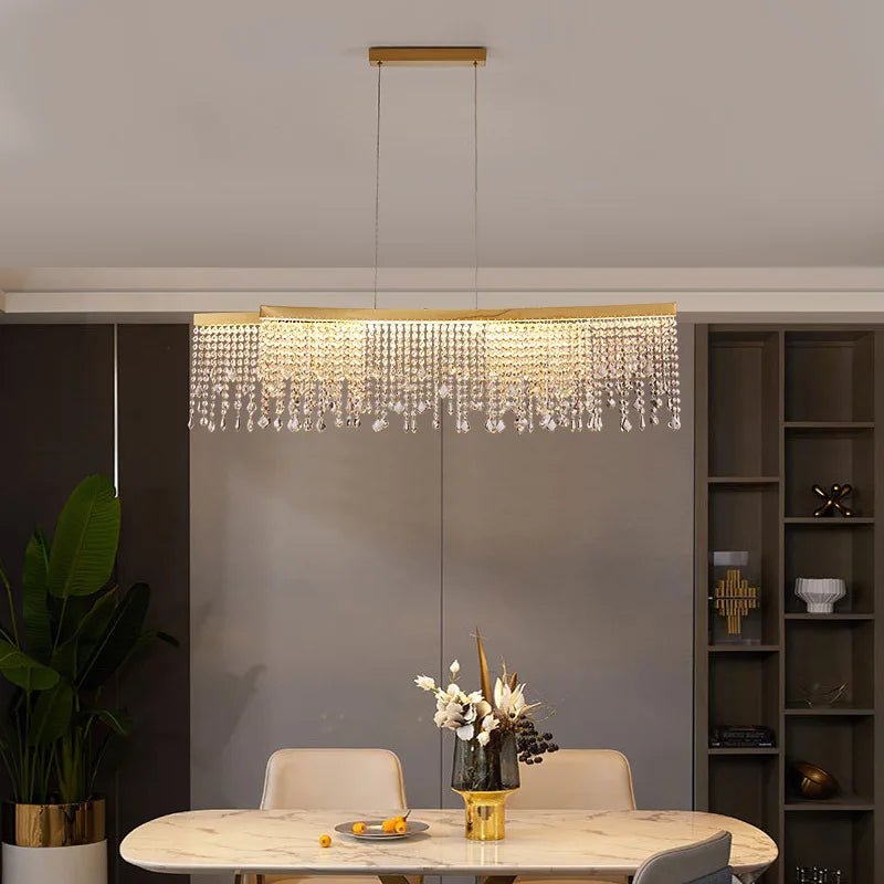 lustre moderne en cristal pour décoration intérieure élégante