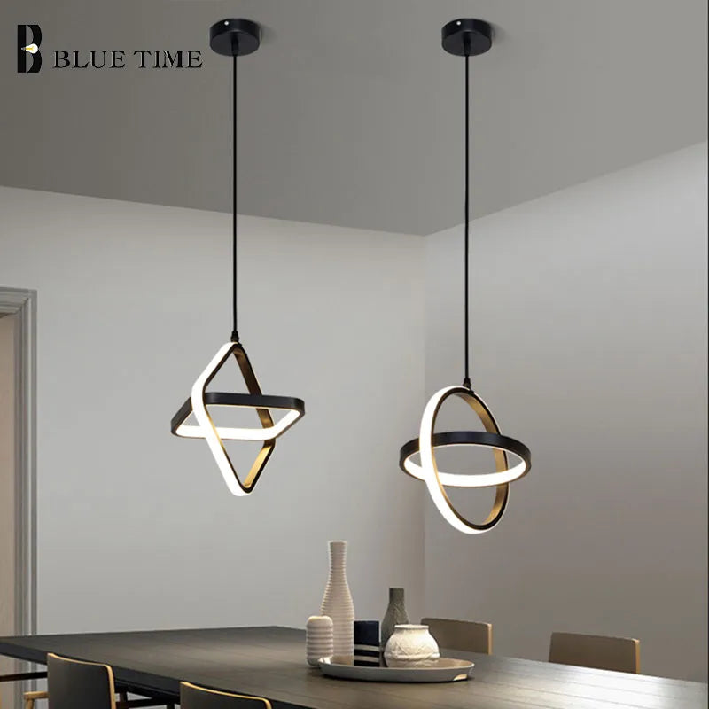 Plafonnier Led suspendu en noir et blanc au design moderne et simpliste