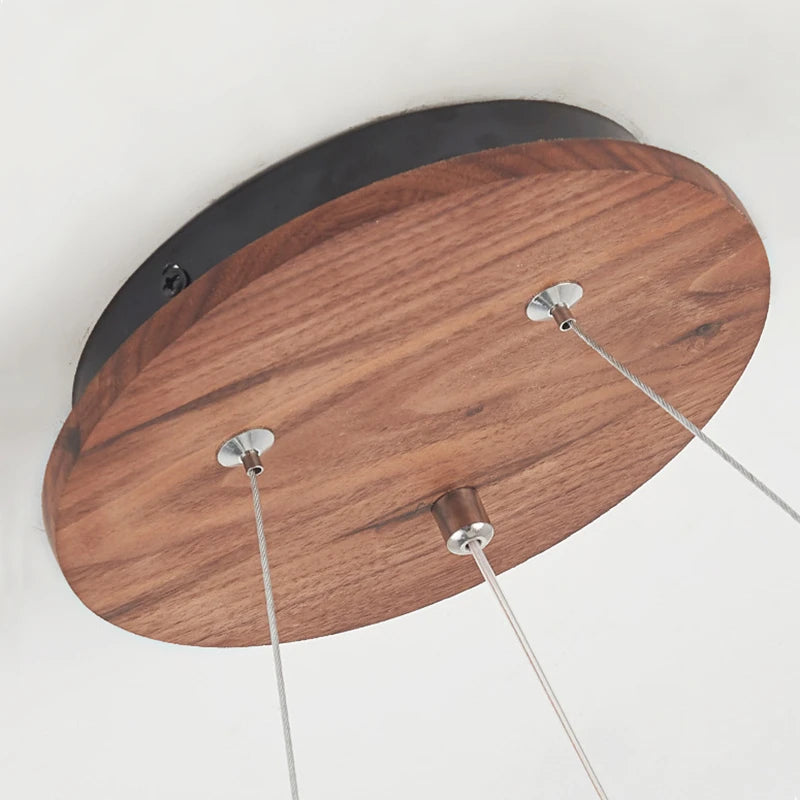 Lustre en noyer pour salon