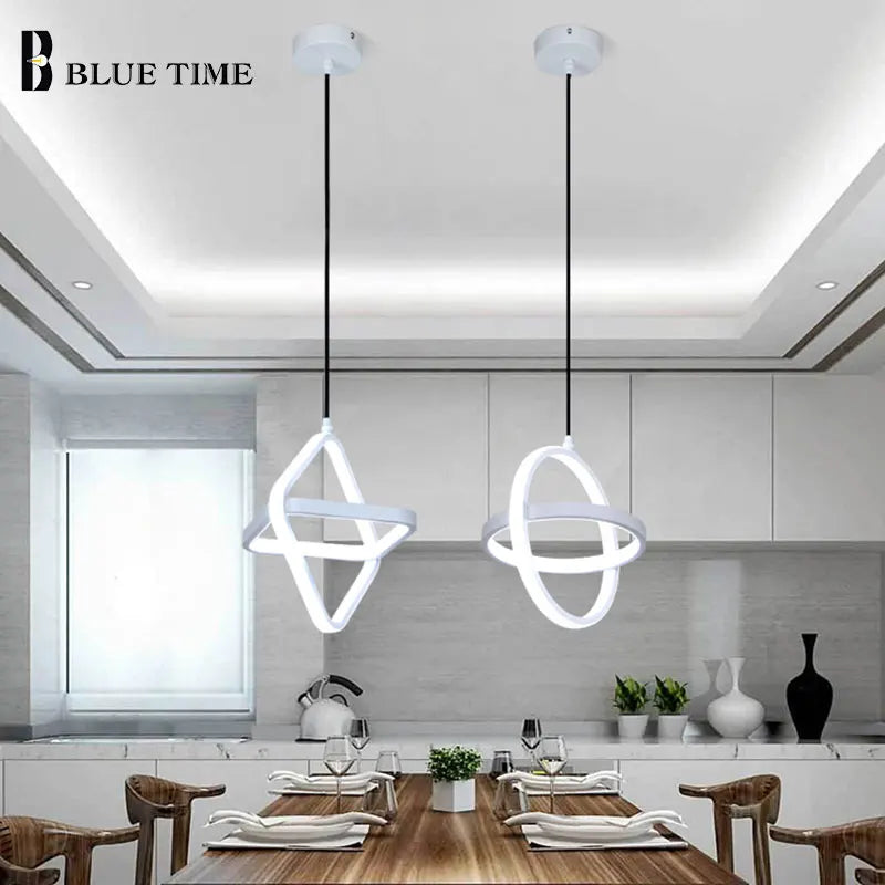 Plafonnier Led suspendu en noir et blanc au design moderne et simpliste