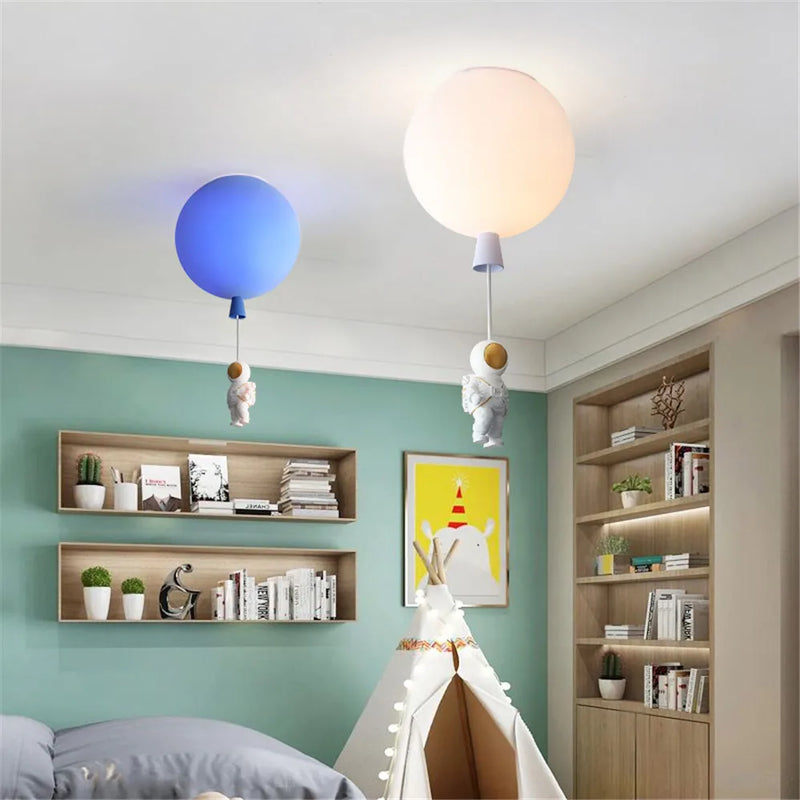 plafonnier led nordique avec astronaute et ballons pour enfants