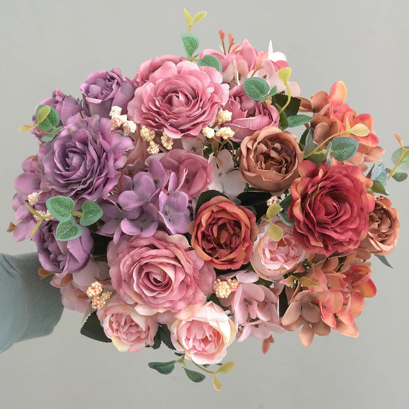 bouquet de pivoines et hortensias vintage pour décoration mariage