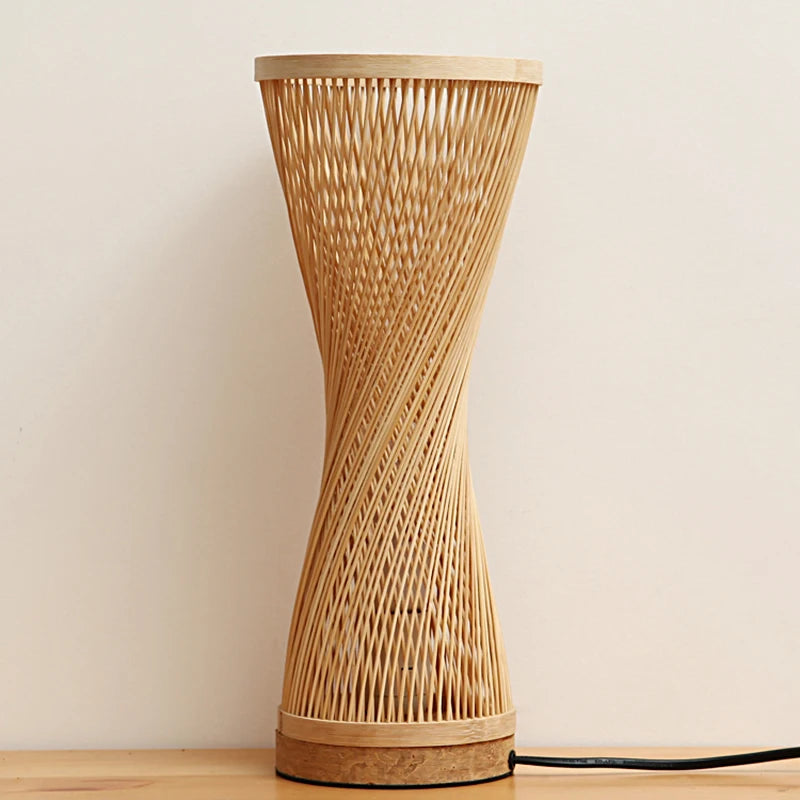 Lampe de Table en bambou tissée à la main
