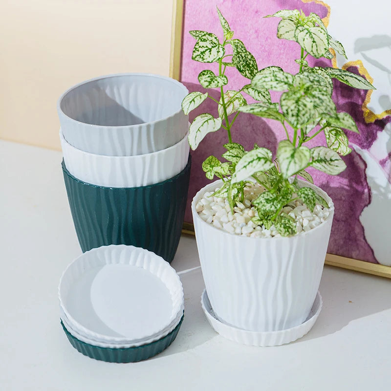 pot de fleurs haut simple à ondulations en plastique multicolore