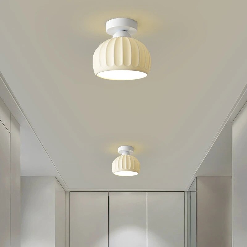 Plafonnier simple moderne blanc