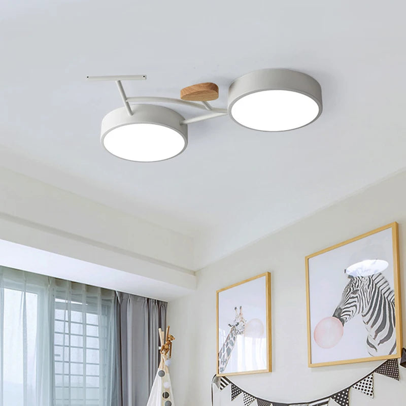 plafonnier led moderne au design nordique monté en surface
