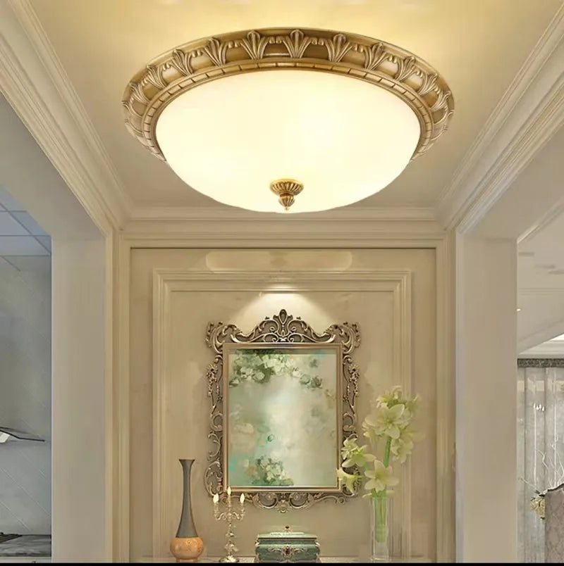 plafonnier en cuivre abat-jour rond en verre vintage