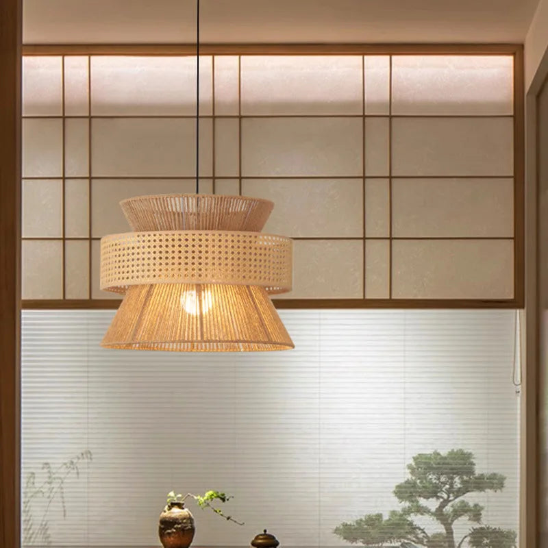 Suspension Sabi Wabi style chinois en rotin cannage