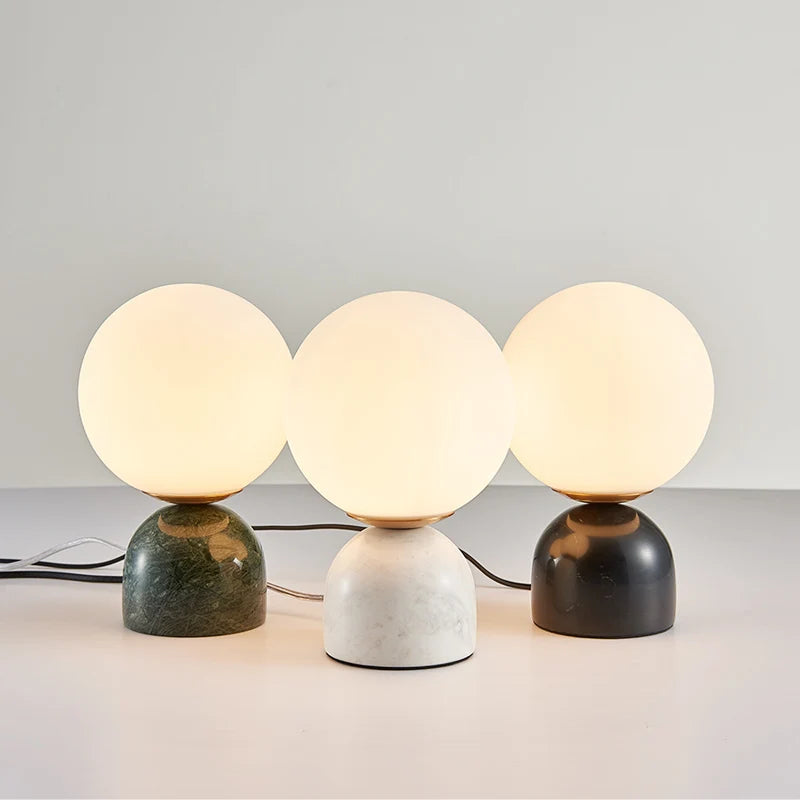 Lampe de table LED en verre et marbre