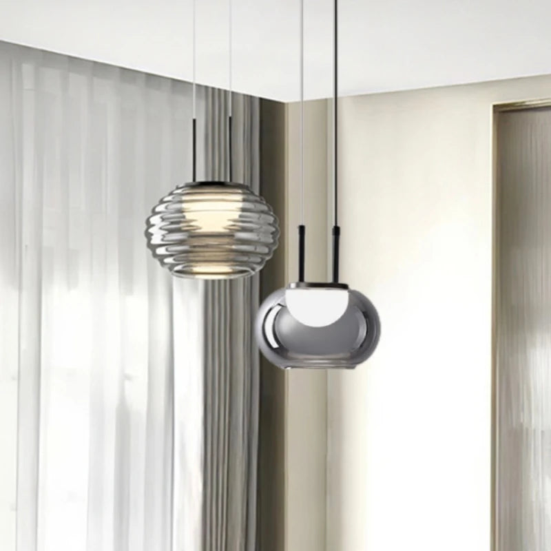 Suspension en verre gris fumé
