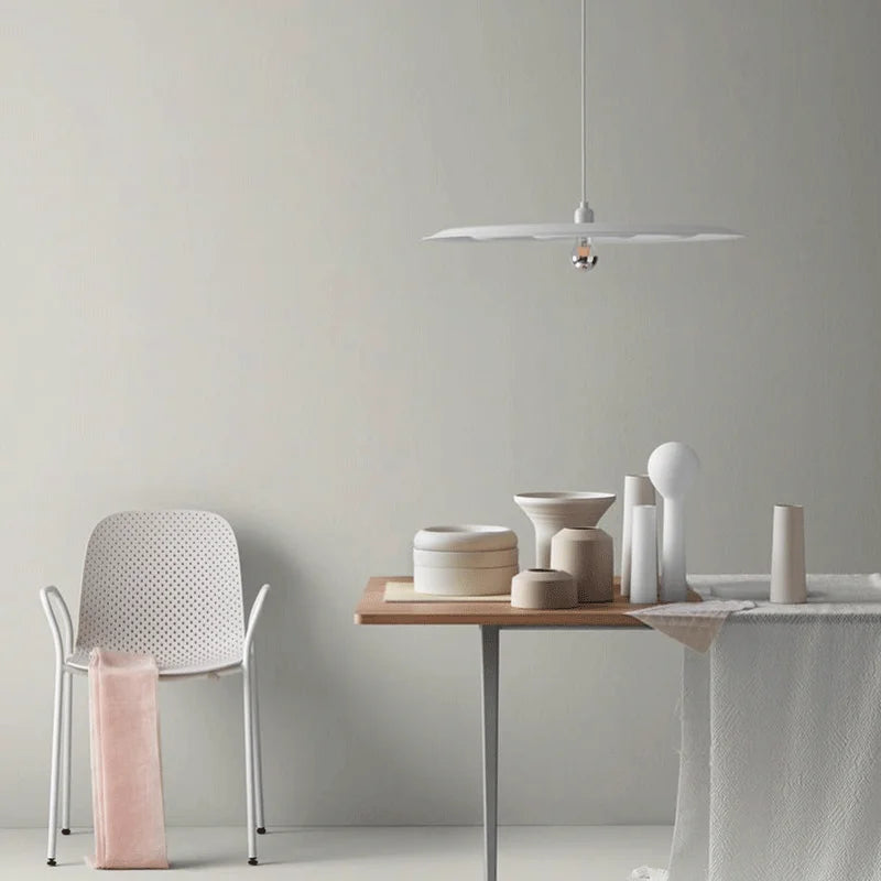 plafonnier design nordique pour décoration moderne intérieure