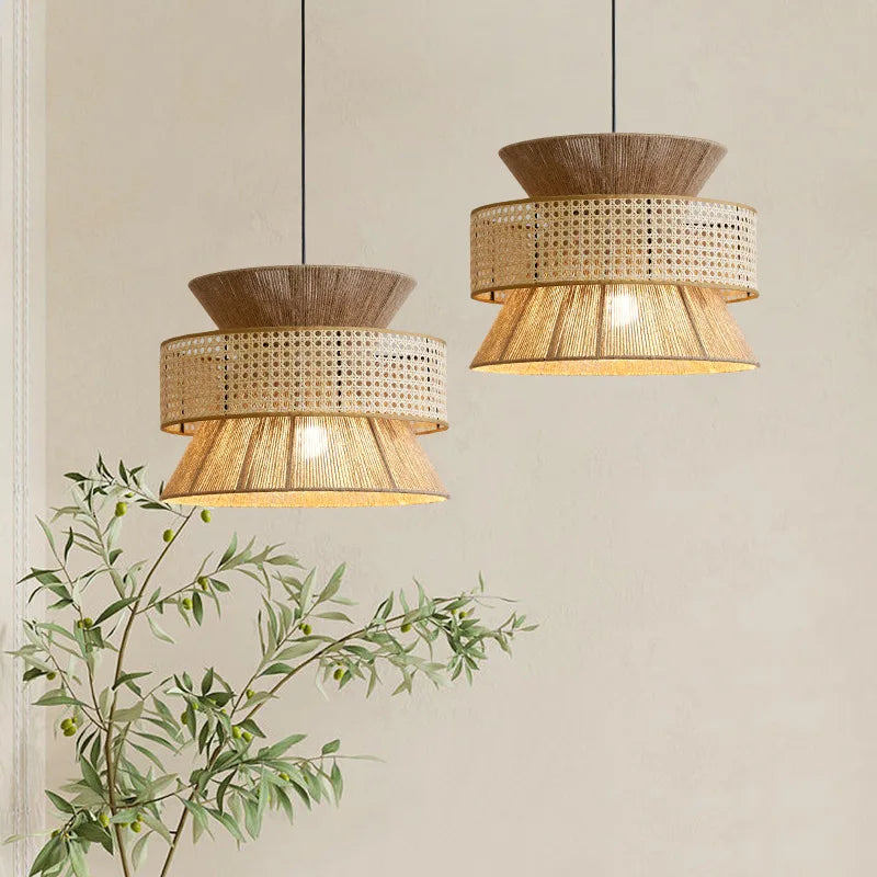 Suspension Sabi Wabi style chinois en rotin cannage