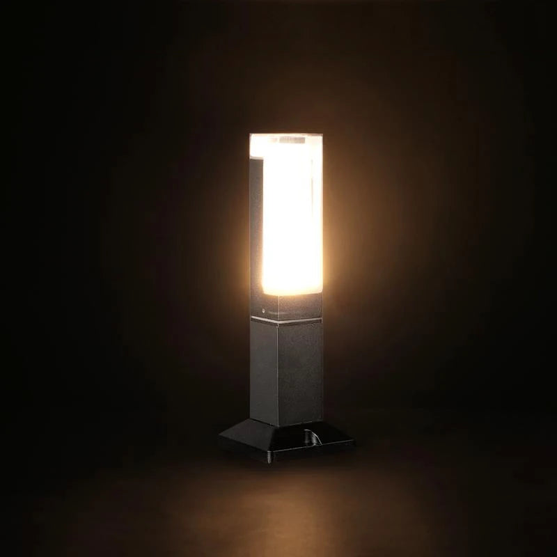 colonne lumineuse led étanche pour jardin et extérieur