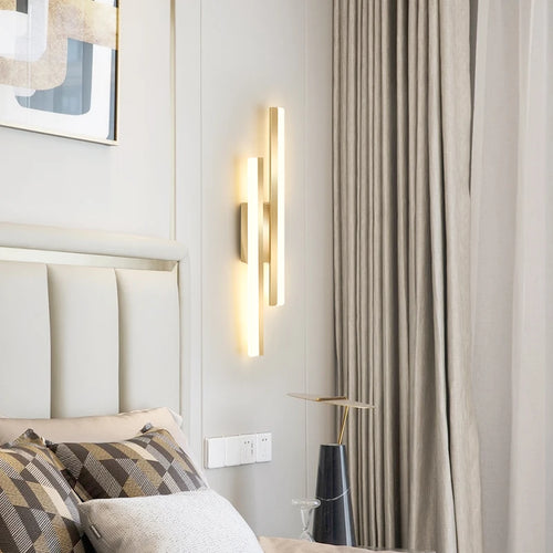Applique murale à longue bande de luxe lampes créatives pour chambre à coucher lampe de chevet Design Simple moderne nordique salon TV applique murale