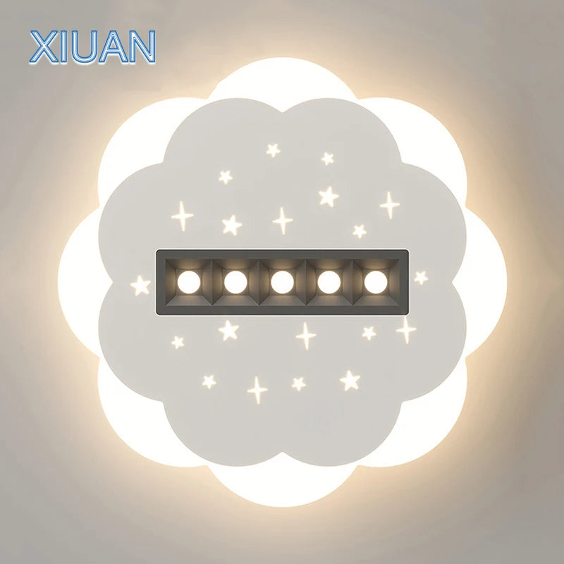 plafonnier simple avec spot blanc carré et nuage rond