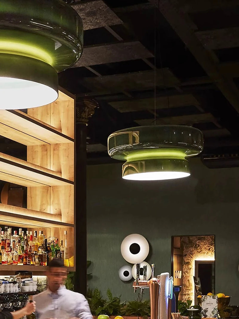 Suspension en verre vert moderne