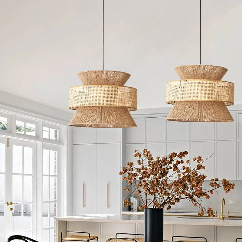 Suspension Sabi Wabi style chinois en rotin cannage