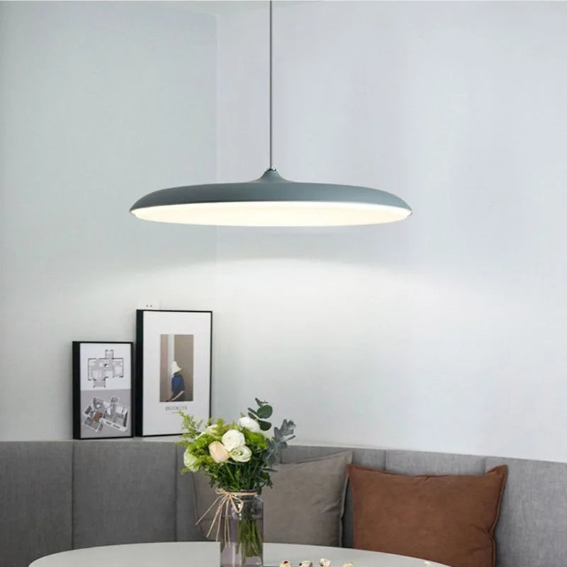 lampe led suspendue design nordique avec soucoupe volante