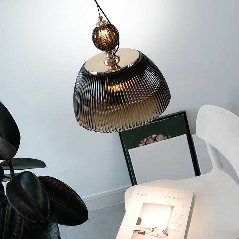 Suspension LED en verre au design nordique moderne