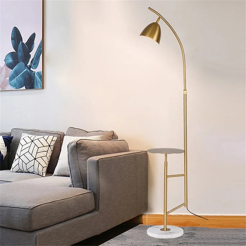 Nordique Designr étagère dorée lampadaires pour Table à thé salon canapé support lampe fer Art marbre chambre chevet lumière verticale
