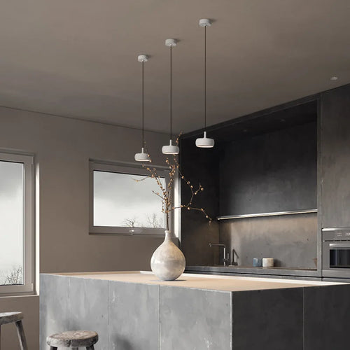 lampe led suspendue design minimaliste moderne décorative idéale