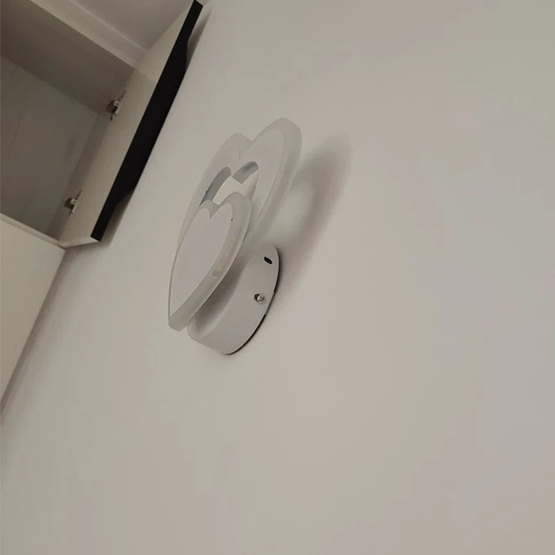 applique murale led design coeur nordique moderne