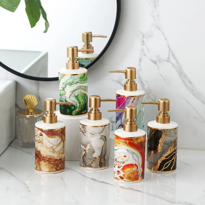 distributeur de savon doré créatif pour salle de bain