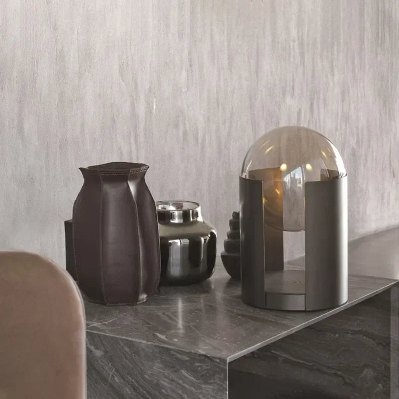 lampadaire moderne en fer et verre avec lumière led décorative