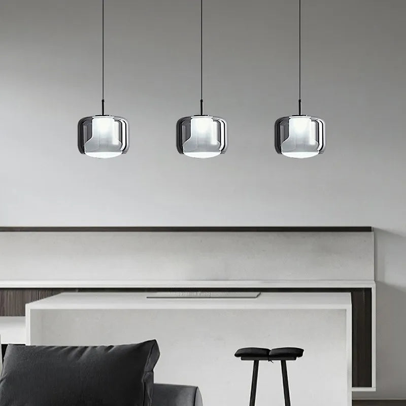 Suspension LED en verre au design nordique minimaliste