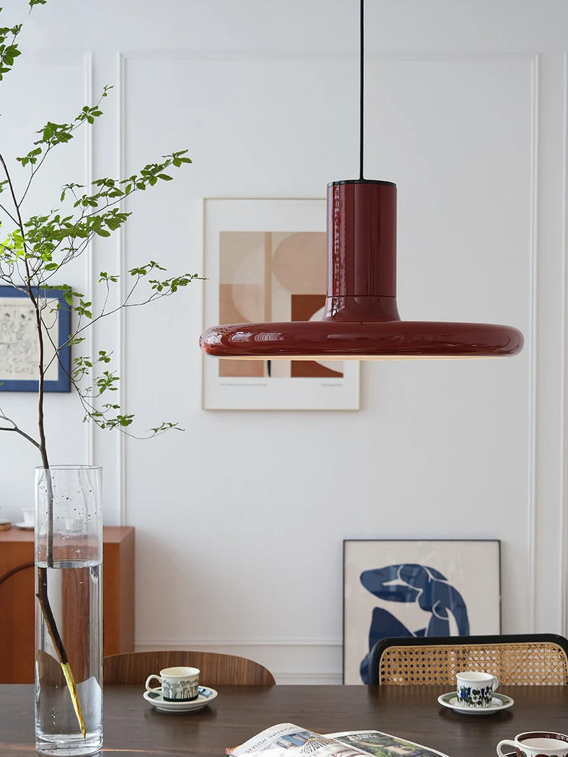Suspension soucoupe volante rouge ovni nordique Vintage
