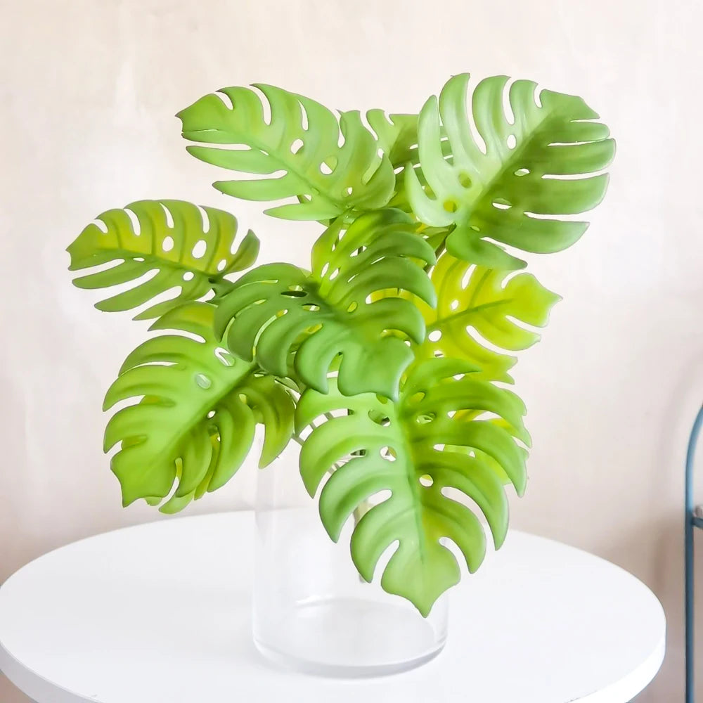 fausse plante monstera Fausse plante tropicale monstera pour décoration intérieure et extérieure