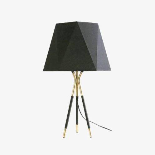 Lampe à poser design à LED en métal et abat-jour triangle style Loft Omi