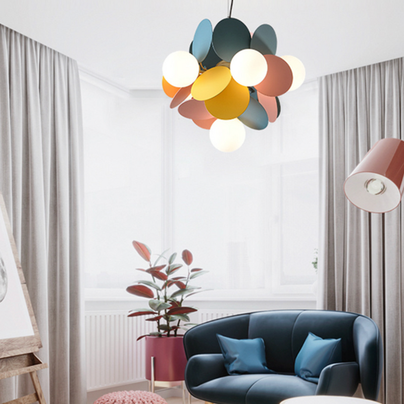 Modern chandelier with coloured round lamps Kebya