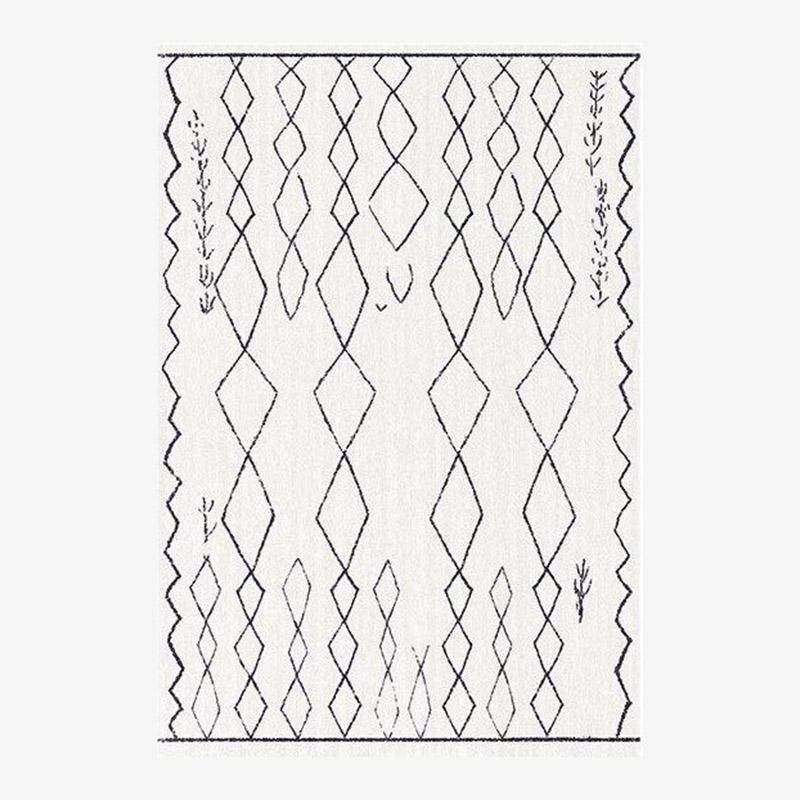 Rectangular carpet with geometrical shapes Piquio style F