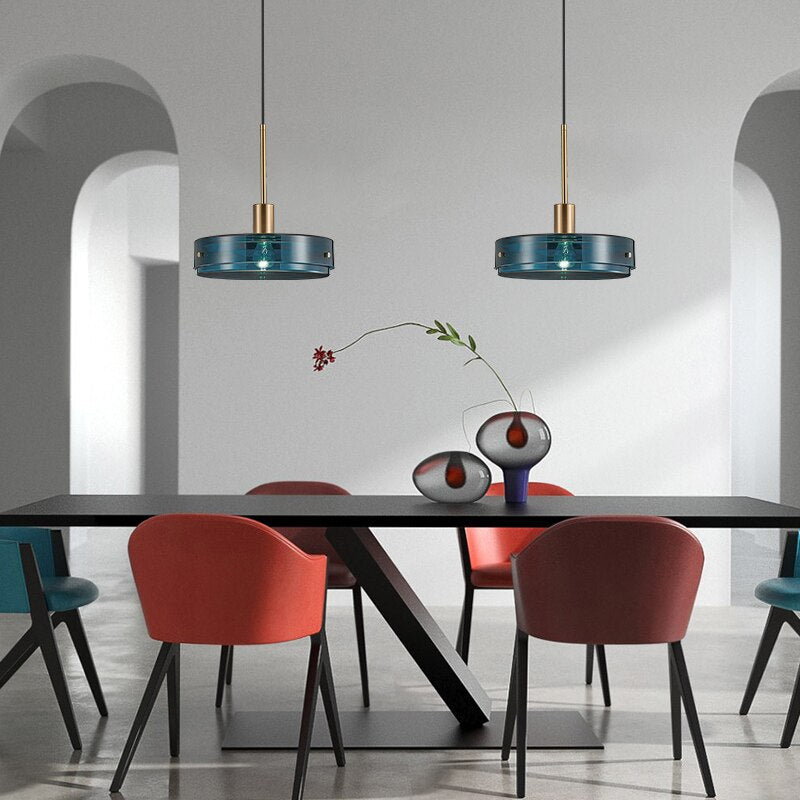 Suspension design arrondie en verre bleue Harpais