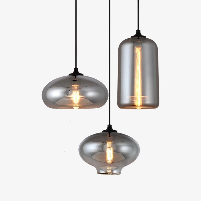 Suspension design LED aux formes arrondies en verre avec ampoule industrielle