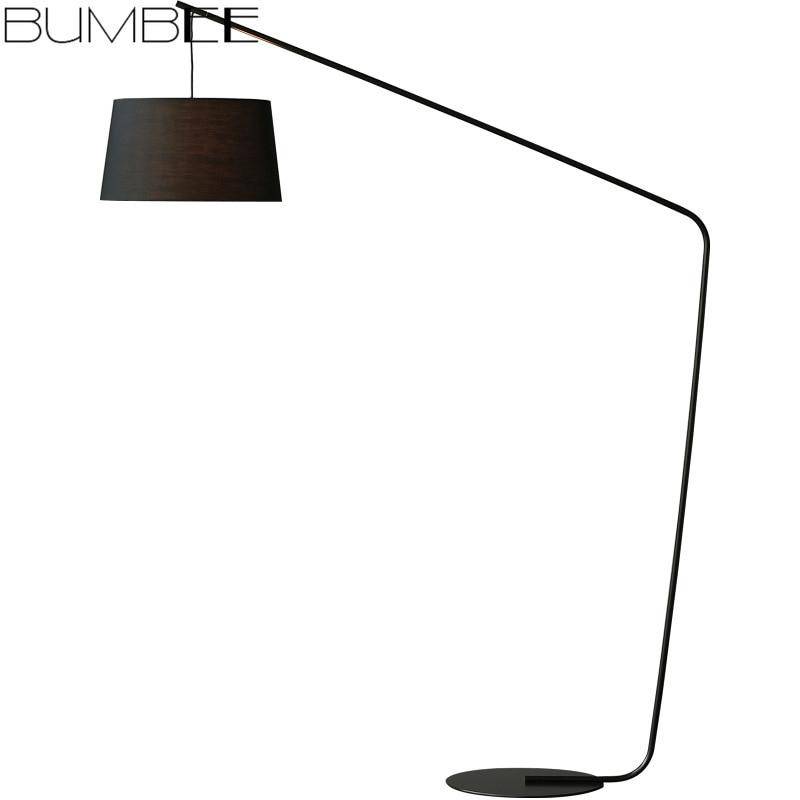 Lámpara de pie design negra con pantalla de tela Creative