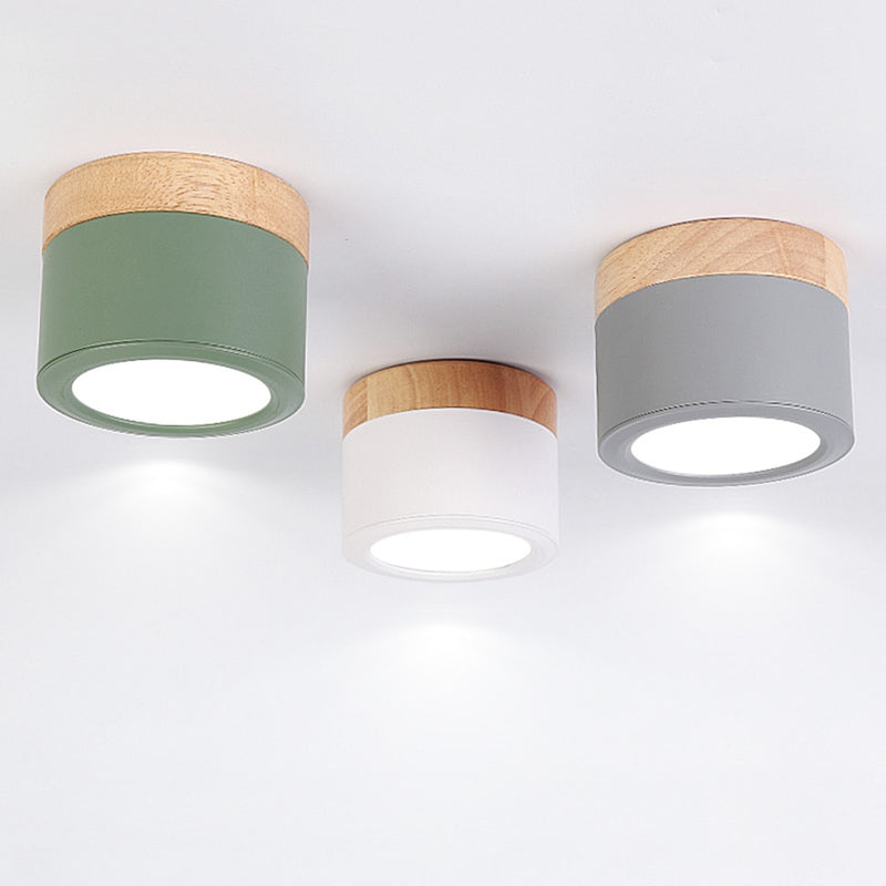 Spot moderne à LED en bois et métal coloré Allan