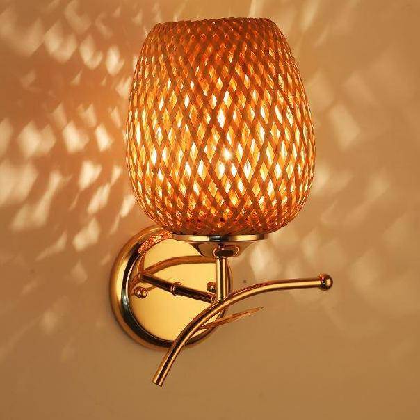 wall lamp in bamboo and gold plated Asian stand