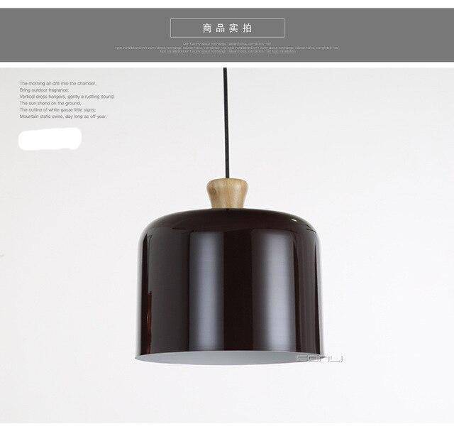 Lámpara de suspensión de diversas formas en aluminio y madera