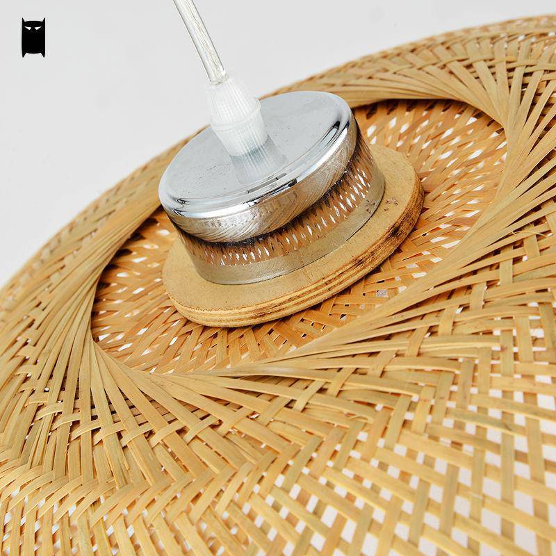 Lámpara de suspensión en bambú design en una bola ovalada