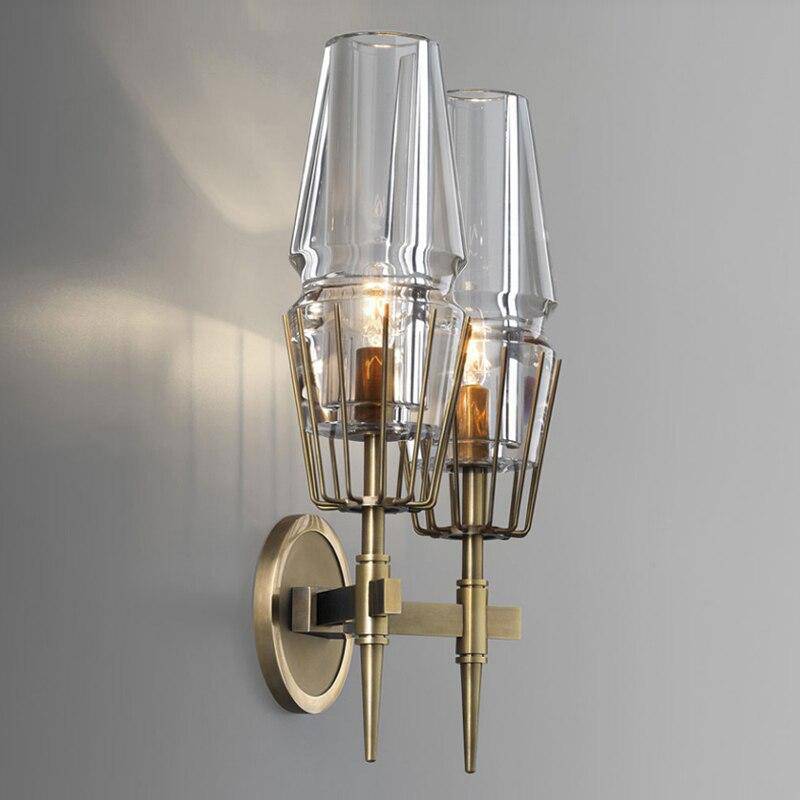 Applique murale design LED avec support en métal et abat-jour en verre