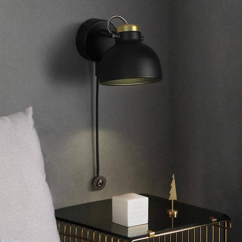 Applique murale design à LED en métal abat-jour blanc