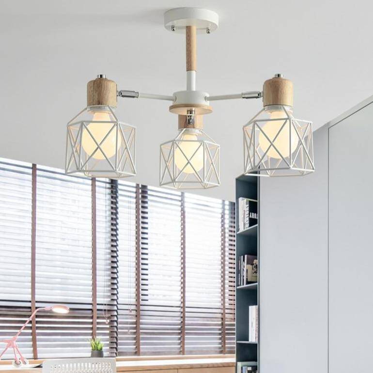 Lustre moderne LED bois avec plusieurs abat-jours en métal