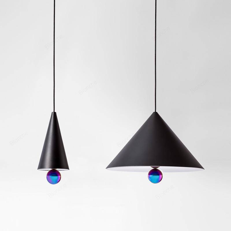 Lámpara de suspensión LED moderno con pantalla metálica triangular Nordic