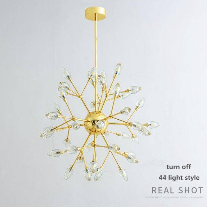 Araña design LED dorada con varias bombillas de cristal