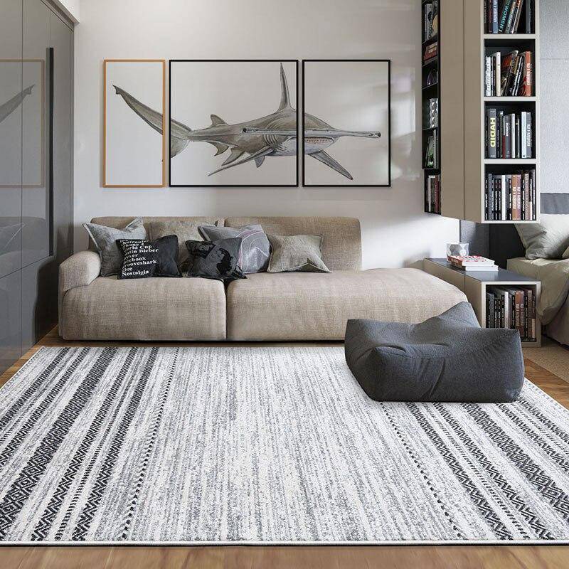 Rectangular carpet with berber patterns