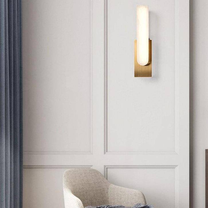 Applique murale design LED allongée avec abat-jour en marbre arrondi