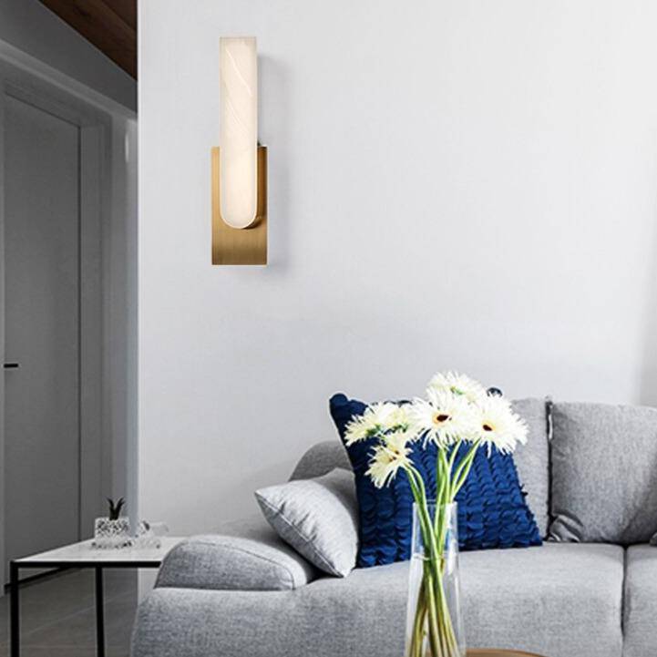 Applique murale design LED allongée avec abat-jour en marbre arrondi